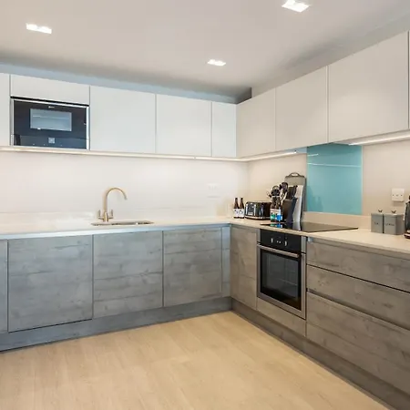 House 4*