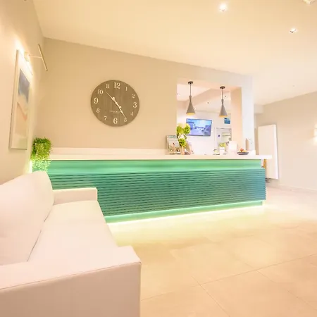 House 4*